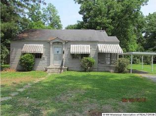 525 Maple Ave, Clarksdale, MS 38614