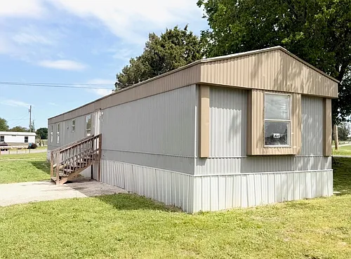 2081 Oakshire Rd Photo 1