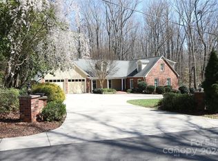 531 Saint Cloud Dr, Statesville, NC 28625