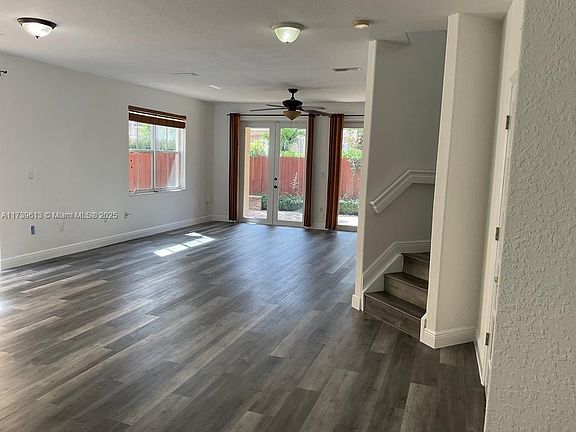5th image of 11320 NW 43rd Ter