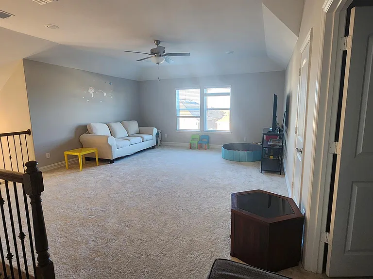 5901 Silverhollow Dr — Photo 3