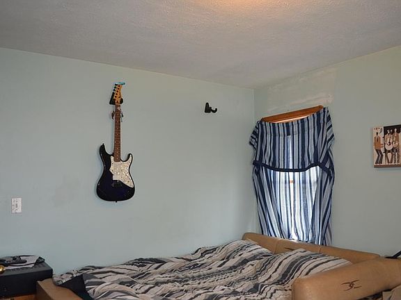 2nd image of 2511 Lincoln Ave