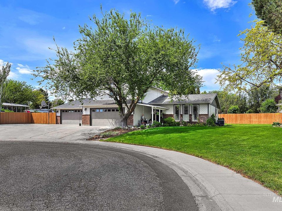 1st image of 11407 W Reutzel Dr