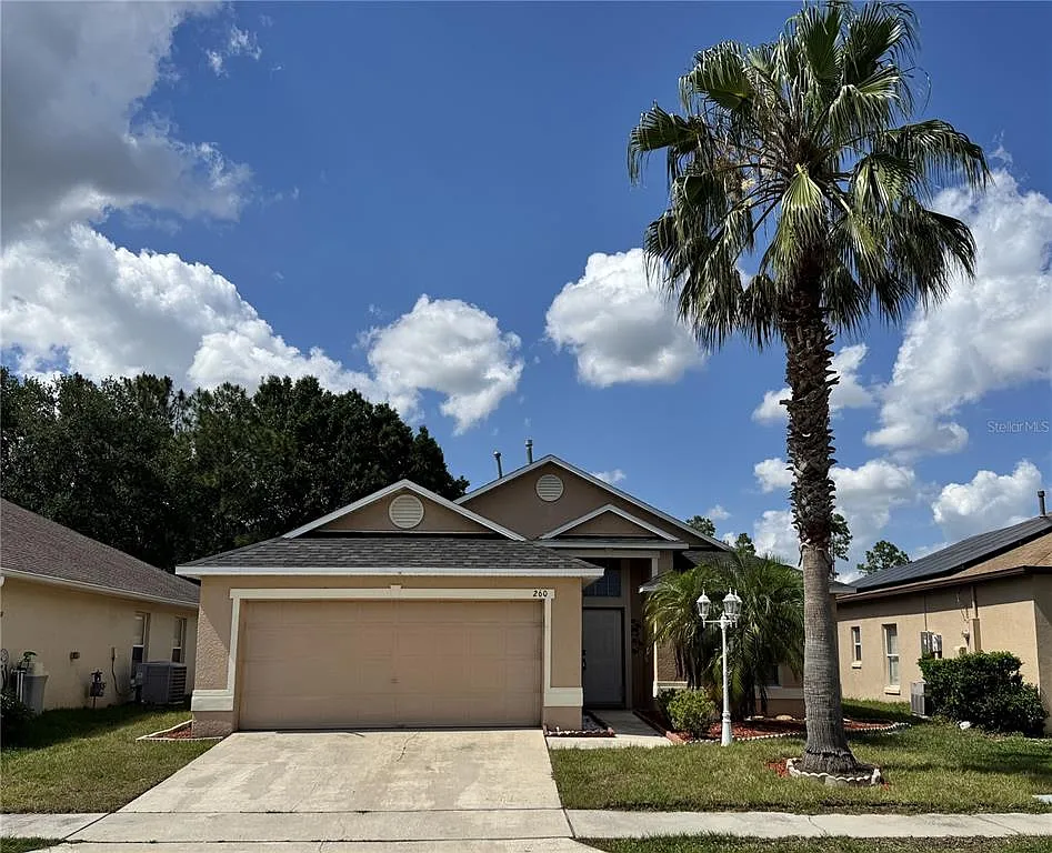 3 bed, 2.0 bath, 1582 sqft, $1,975 — Photo 1