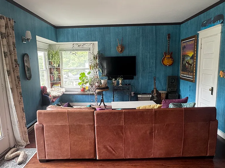 2043 NW Kearney St #2 — Photo 14