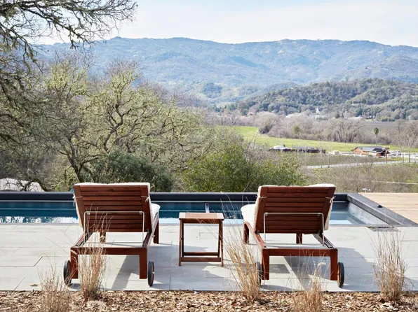 1251 University Road, Hopland, CA 95449