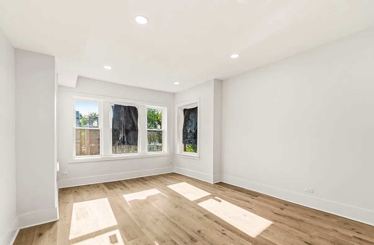 2 bed, 1.0 bath, 1000 sqft, $1,800 — Photo 2