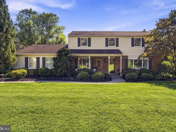 1203 Clearbrook Rd, West Chester, PA 19380