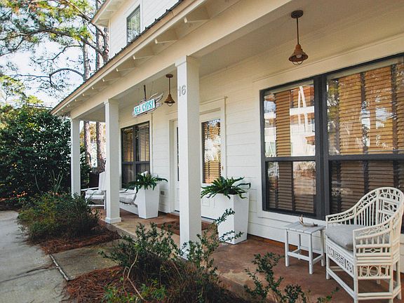 3rd image of 16 Kingfish St