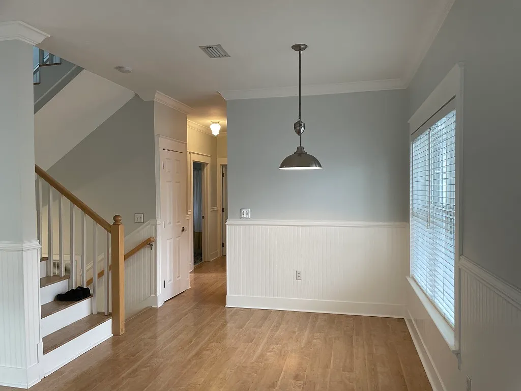 4 bed, 2256 sqft, $4,100 — Photo 4