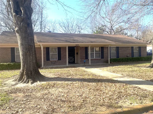 610 Wilburn Dr, Paris, TX 75460