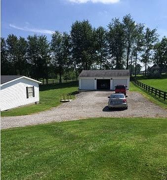 3 car detached garage