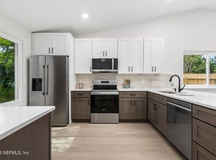 702 Aquatic Dr, Atlantic Beach, FL 32233