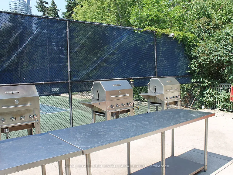2269 Lake Shore Blvd W #307 — Photo 31
