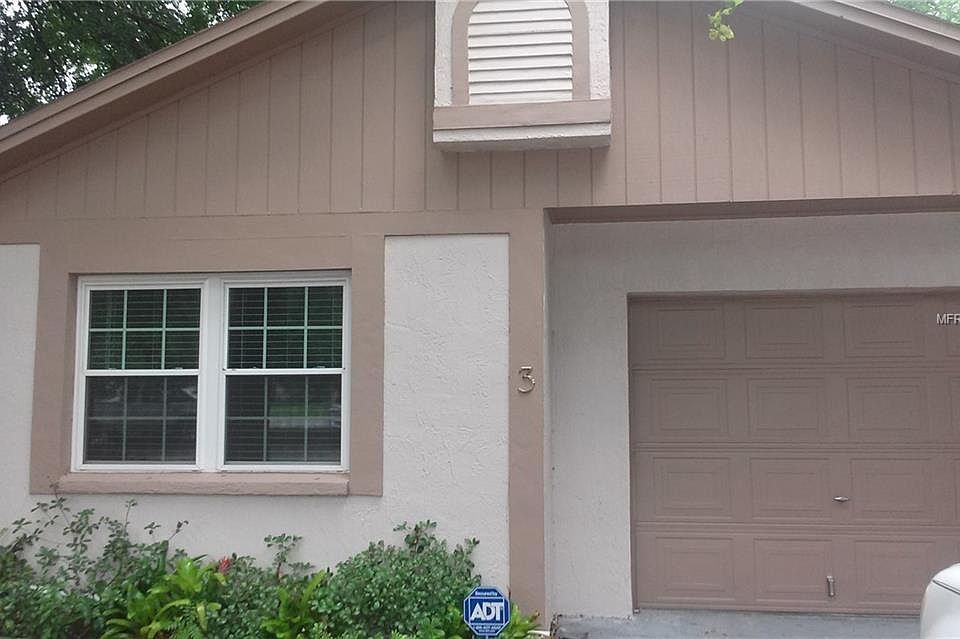 1st image of 1100 Lowry Ave Unit 3