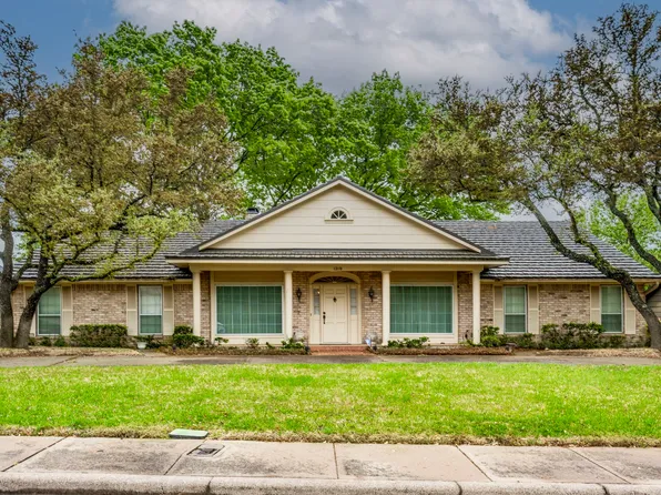 1210 Coventry Ln, Duncanville, TX 75137