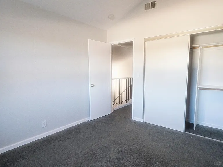 36186 Toulouse St — Photo 11
