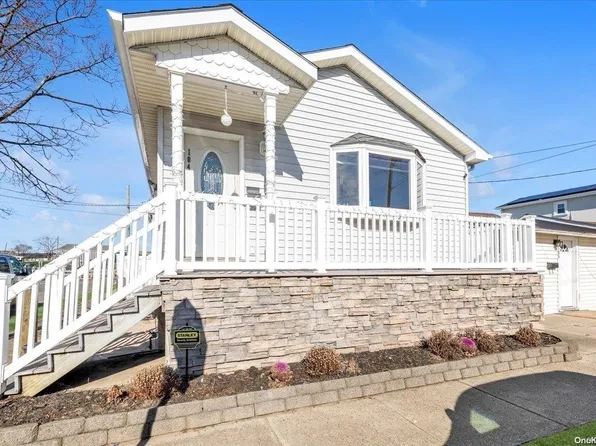 104 Williamson Street, East Rockaway, NY 11518