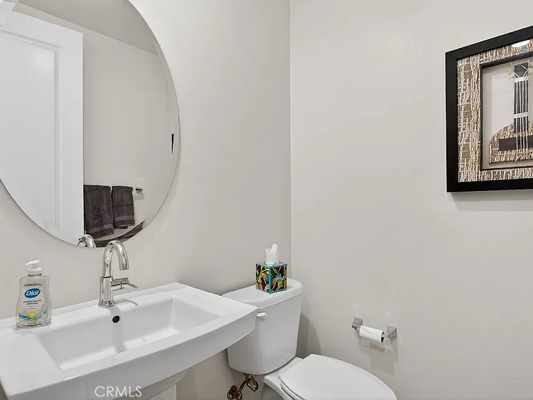 985 Doheny Way — Photo 11