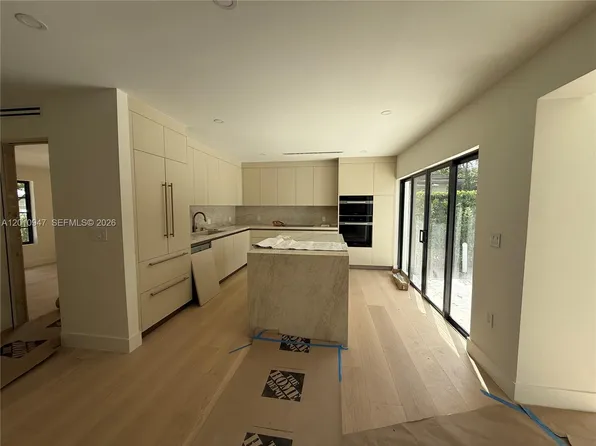 118 Sarto Ave, Coral Gables, FL 33134
