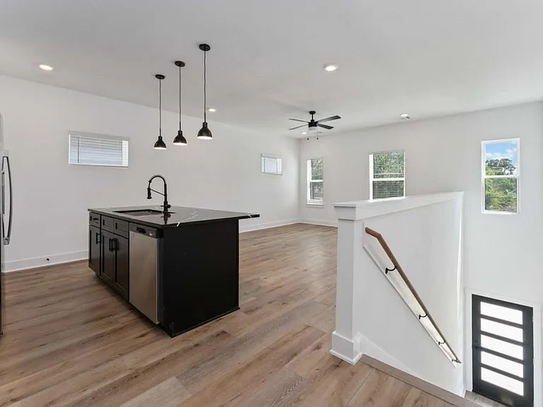 8023 Cora St #B — Photo 7