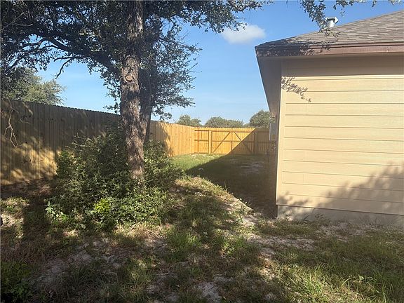 4th image of 2532 Hewlett
