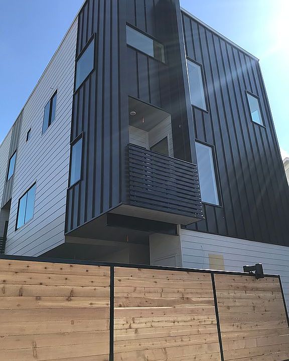 Building Photo 3