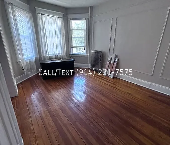 100 McLean Ave #2 — Photo 1