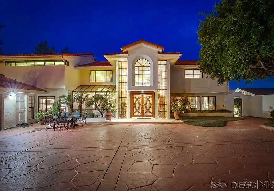 5274 Margaret St, Bonita, CA 91902 | MLS #230008624 | Zillow