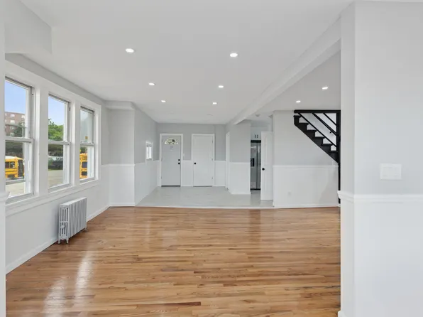 14-42 Pinson Street image 4 of 19