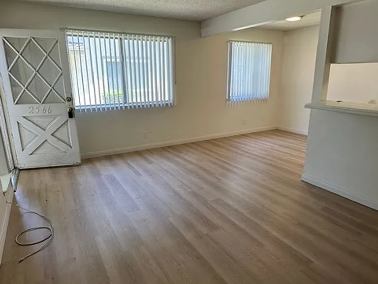 2566 Anchor Ave — Photo 3