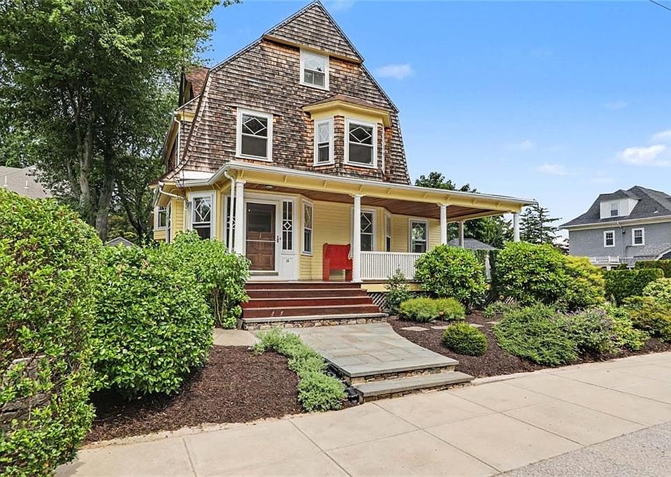 1st image of 16 Hudson Pl
