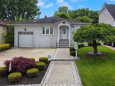 729 Inman Ave, Colonia, NJ, 07067