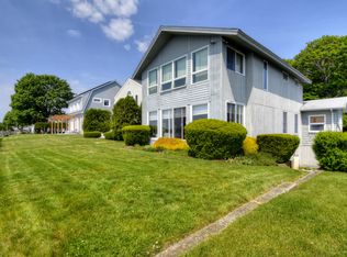 2 Shell Rd, Warren, RI 02885
