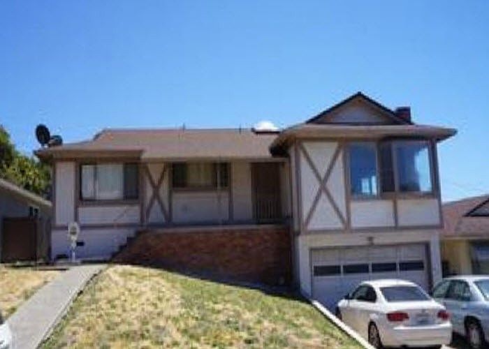 1st image of 3006 Barkley Dr