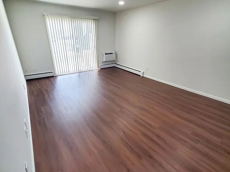 Nakoma Heights Apartment Homes — Photo 18