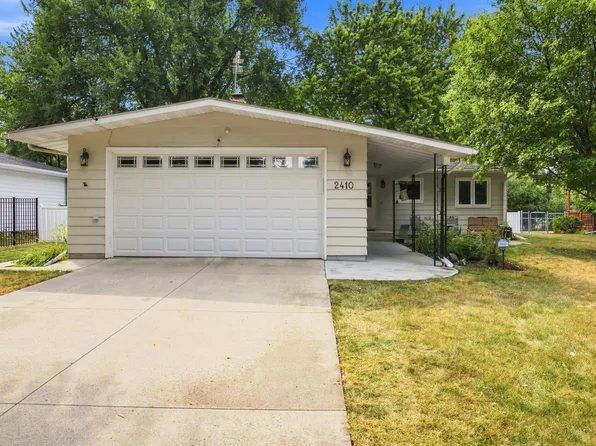 2410 Evergreen Rd N, Fargo, ND 58102