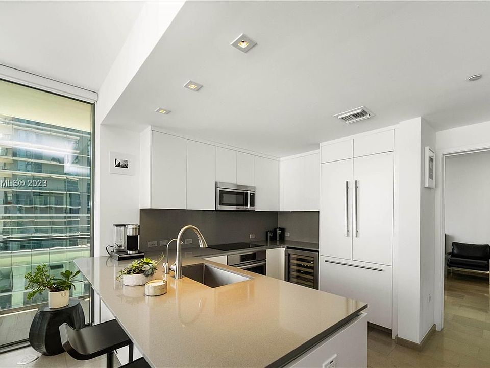 1st image of 68 SE 6th St #1201