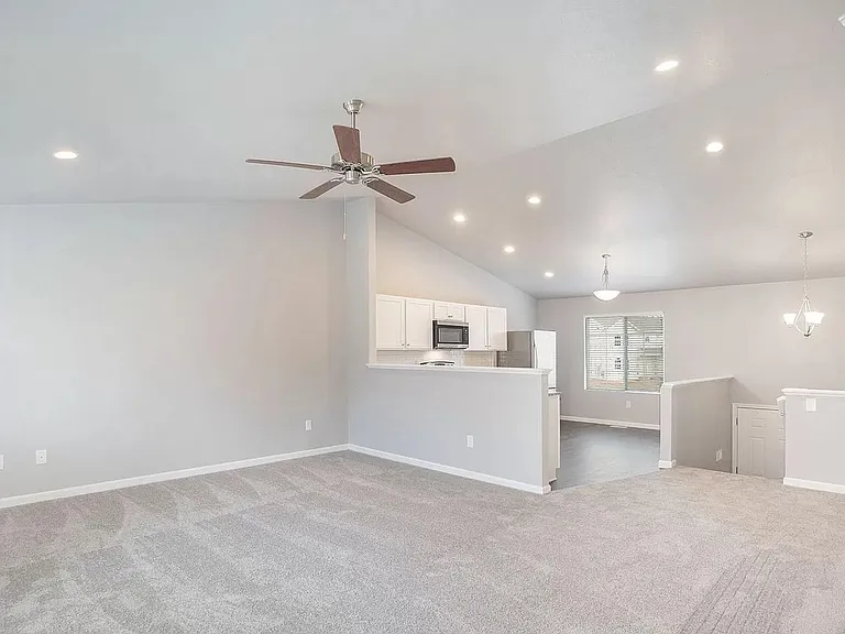 2375 Bethie Dr — Photo 7