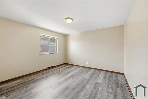 1759 Lonsdale Rd #C — Photo 14