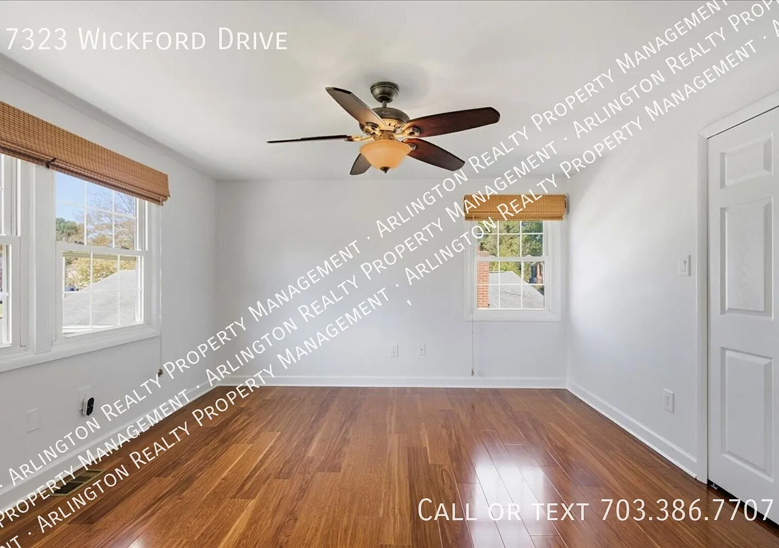 Spacious 4-Bedroom Colonial in Wickford — Photo 3