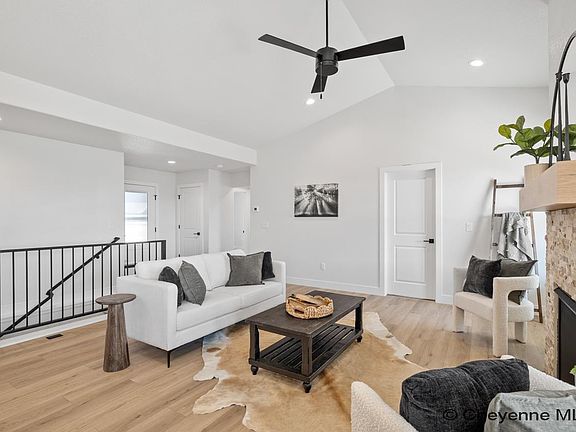 5th image of 2243 Pack Saddle Rd