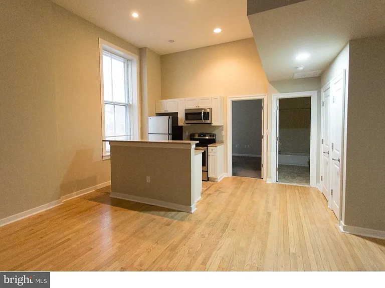 1100 Spruce St #2R — Photo 3
