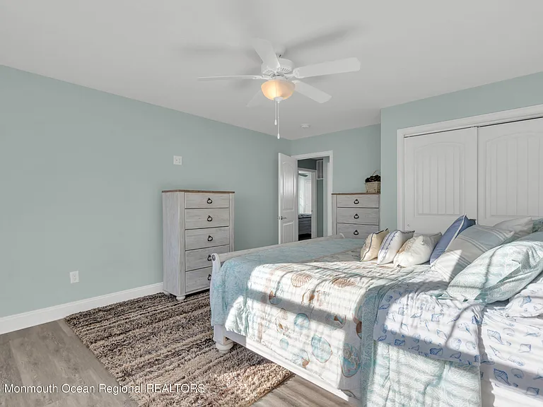 411 Harding Ave — Photo 34