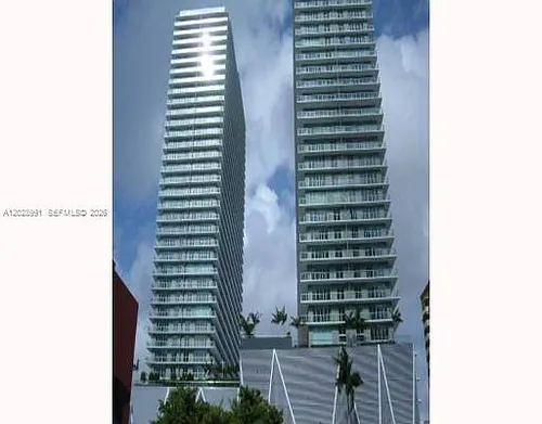 1111 SW 1st Ave Photo 1