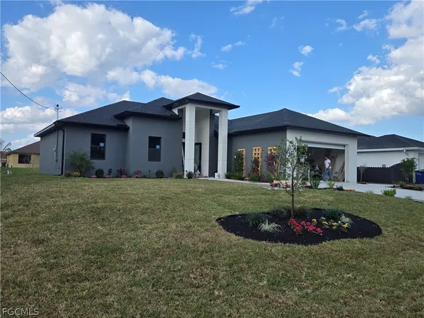 2912 45th St SW, Lehigh Acres, FL 33976