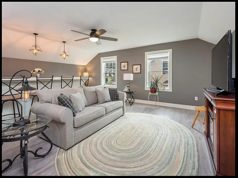 19 Stratford Village Dr — Photo 9