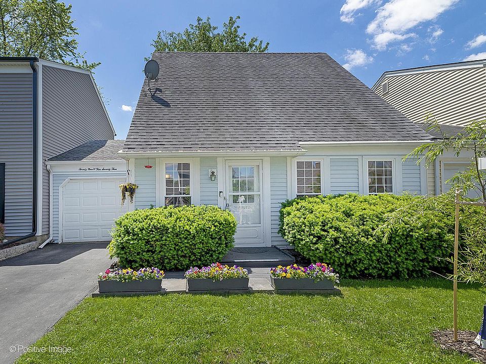 1st image of 29W473 Blackthorn Ln