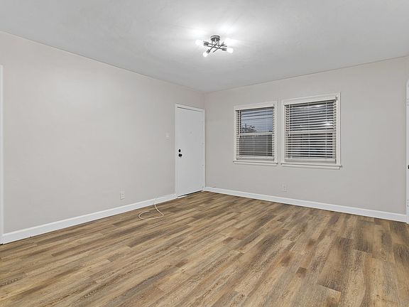 4th image of 150 W Hillcrest Blvd #154-7