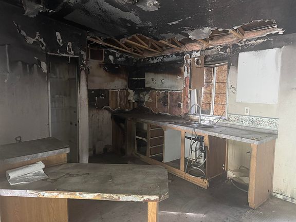 5th image of 2180 Scott Ln